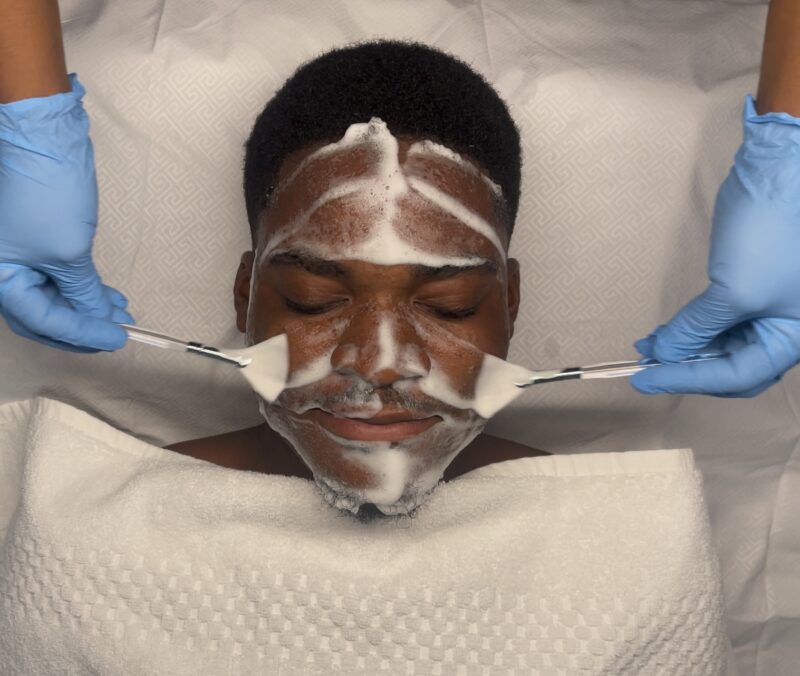 Get the best of facial treatment in Accra with Nyon Derma. A gentle and luxurious facial treatment for glowing skin