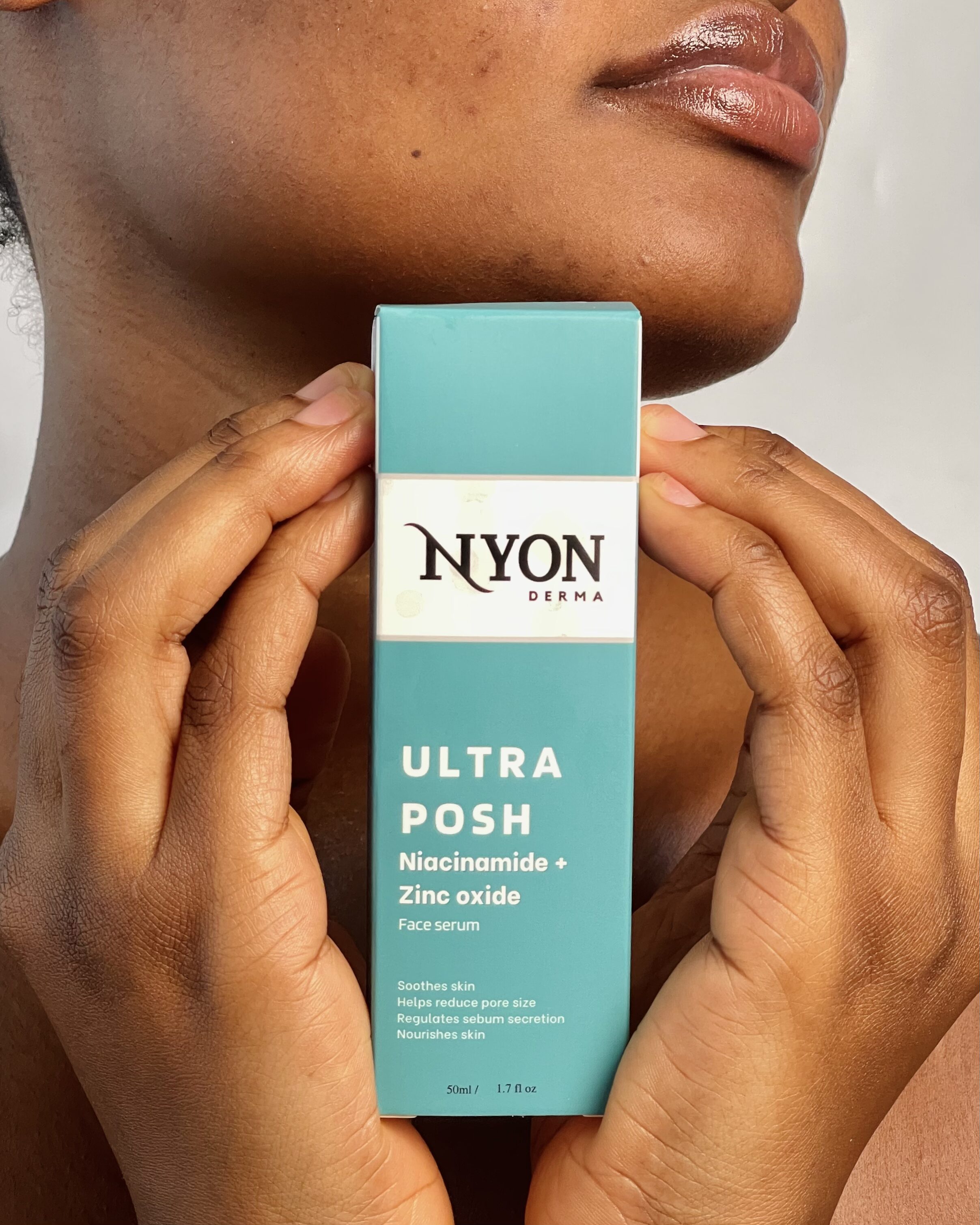 10% niacinamide and 1% zinc face serum for shrinking facial pores and brightening skin